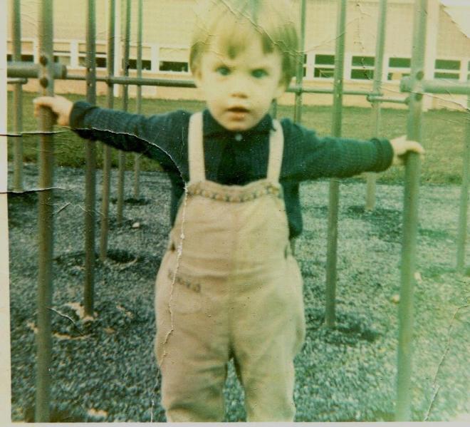 556182_10150782813904501_718221510_n