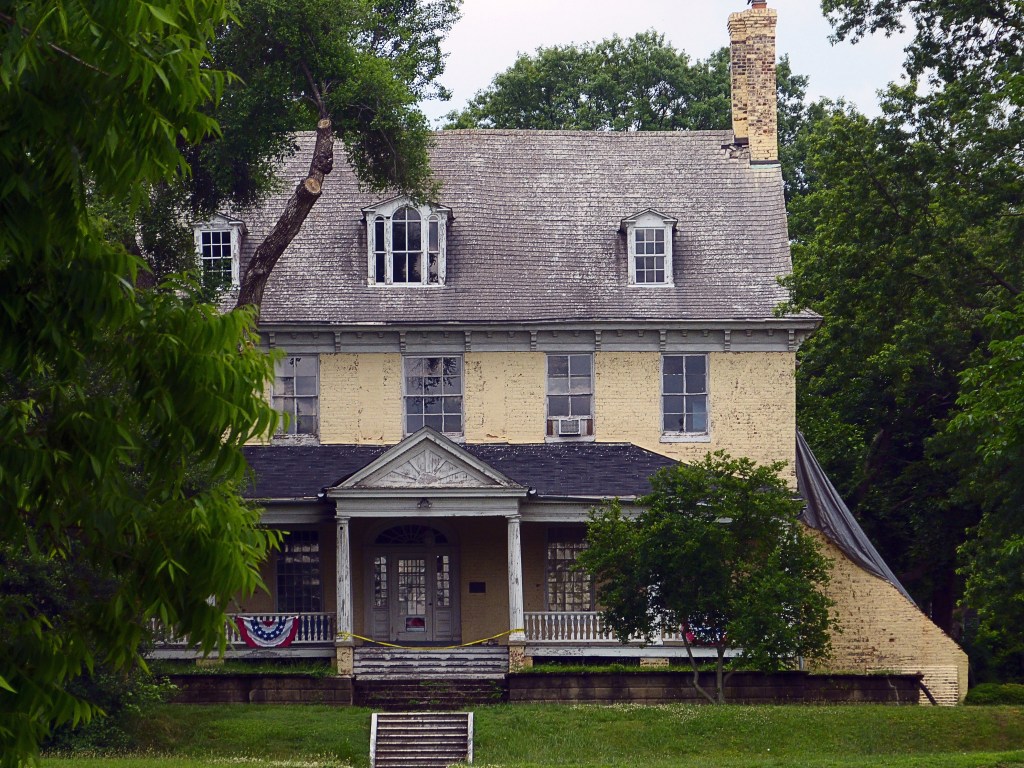 On Bostwick and suburban&nbsp;decay